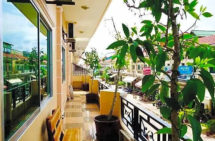 U-dara Hotel