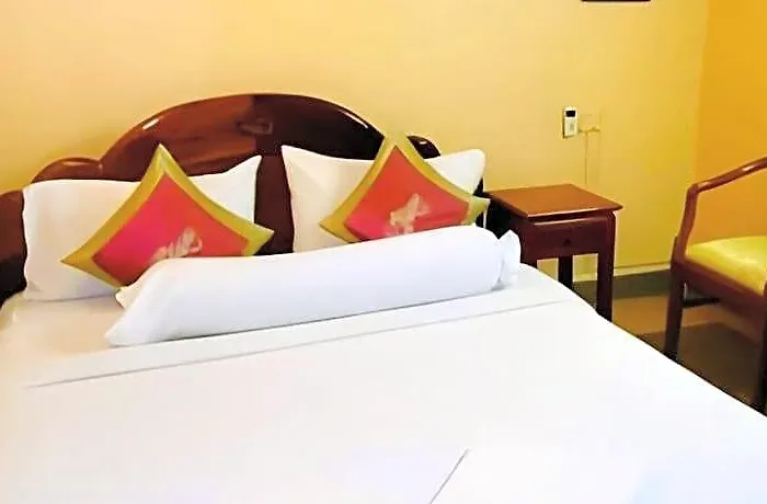 U-dara Hotel 2*