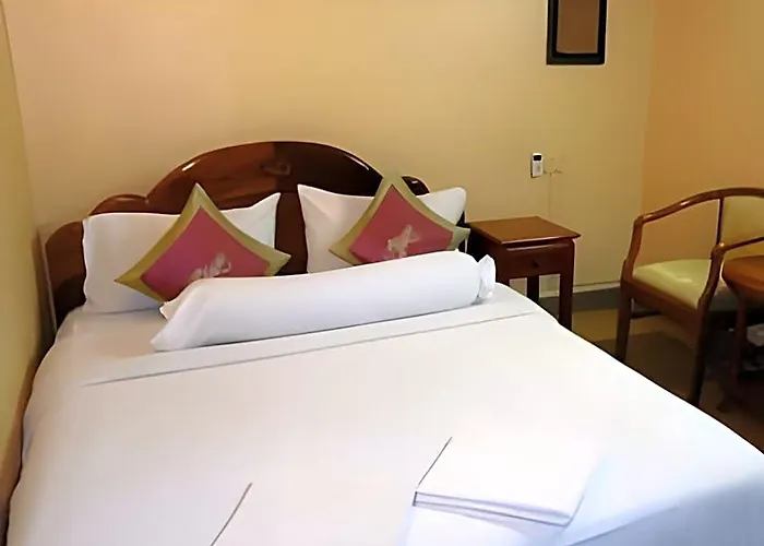 U-dara Hotel 2*