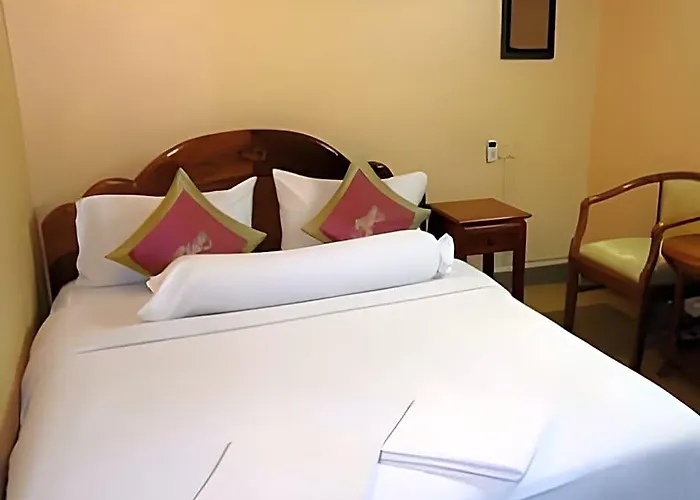 U-dara Hotel 2*